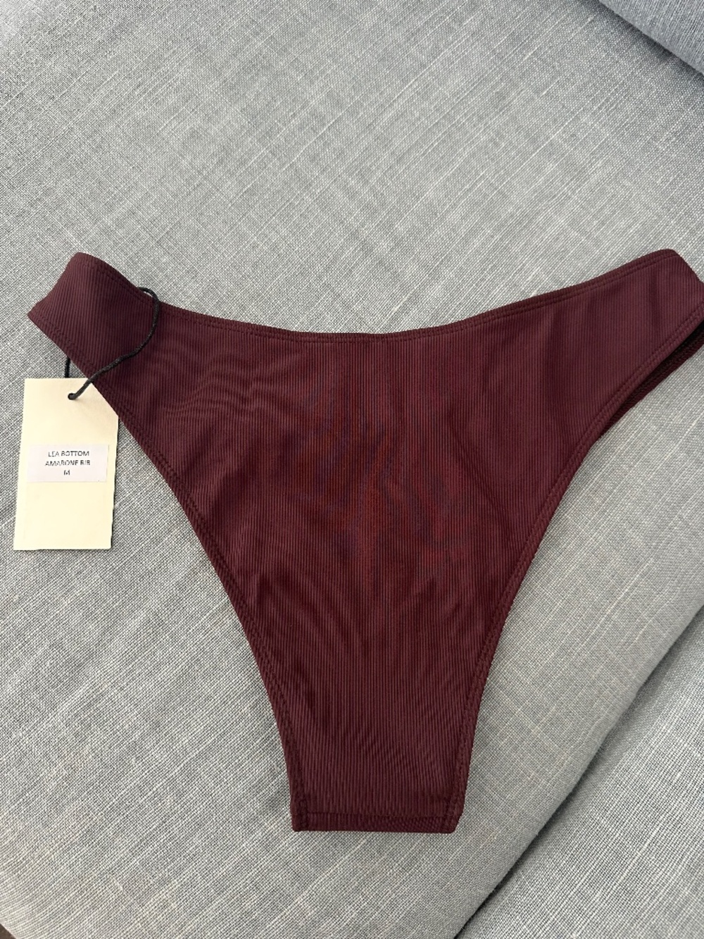 New with tags Juillet Lea Bottom Amarone Rib - Size Medium